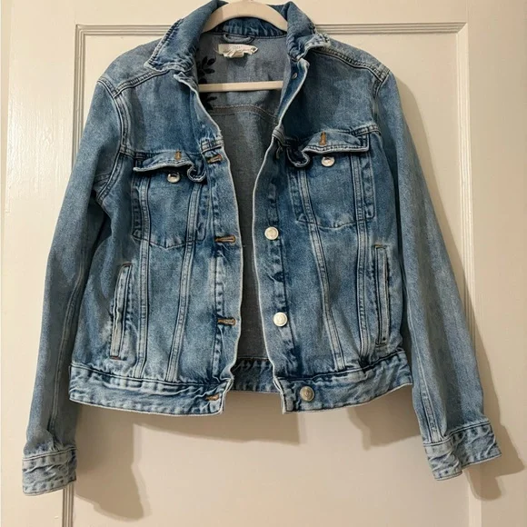 H&M Women's Blue Denim Jacket with Floral Embroidery - Picture 2 of 5